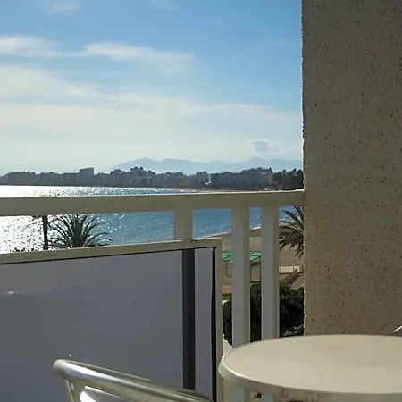 Vela Hotel 2*