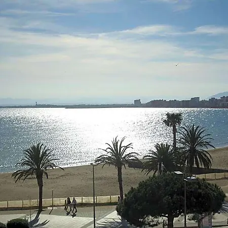 Hotel Vela 2*