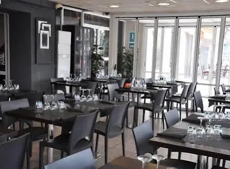 Vela Hotel