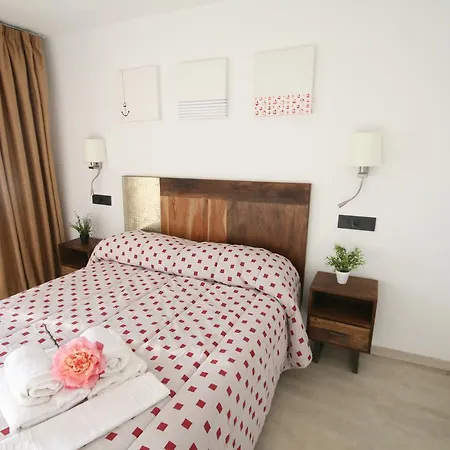 Ξενοδοχείο Vela Ρόζες