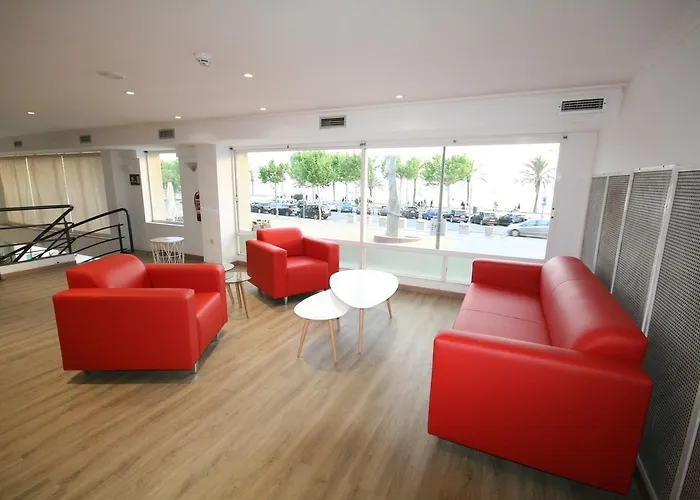 Vela Hotel 2*