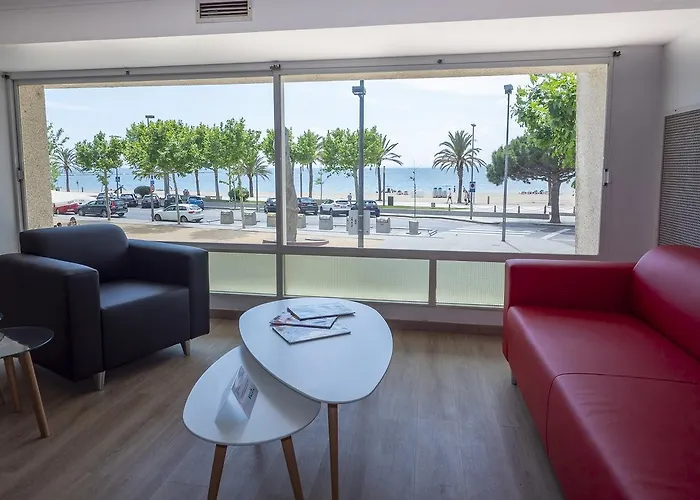 Hotel Vela Roses