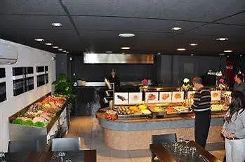 韦拉酒店