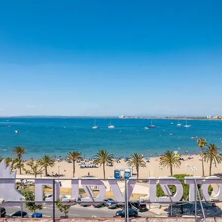 Hotel Vela Roses