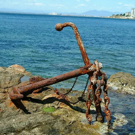 Vela 2* Rosas
