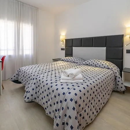 Vela Hotel