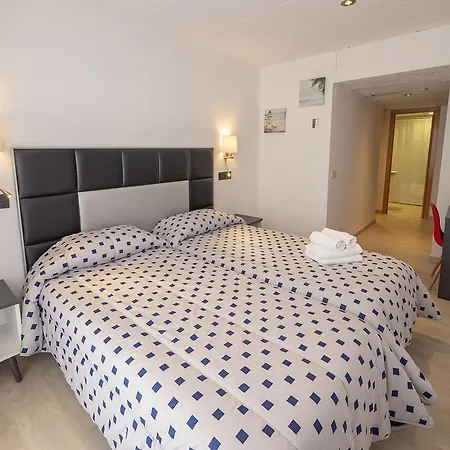 Vela Hotel