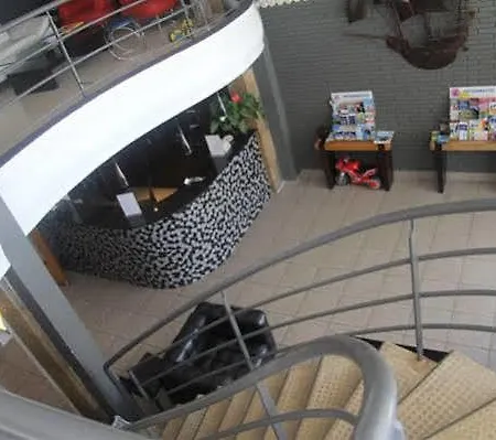 Vela Hotel